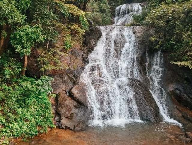 A breathtaking view of Bamanbudo Waterfall in Goa.