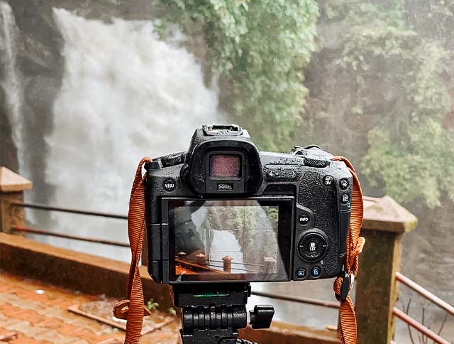 Harvalem Waterfall in Goa: A mesmerizing cascade of water amidst lush green surroundings